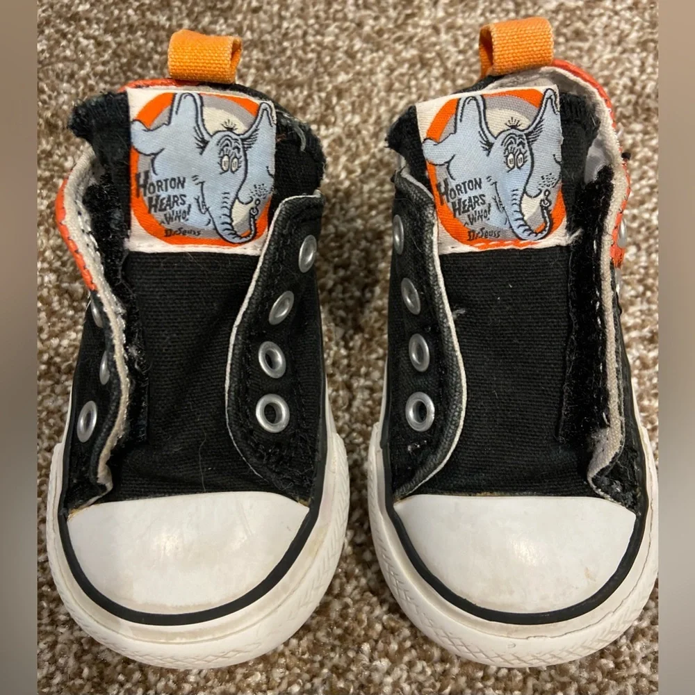 Converse Horton Hears A Who Dr. Seuss Kids Size 5
